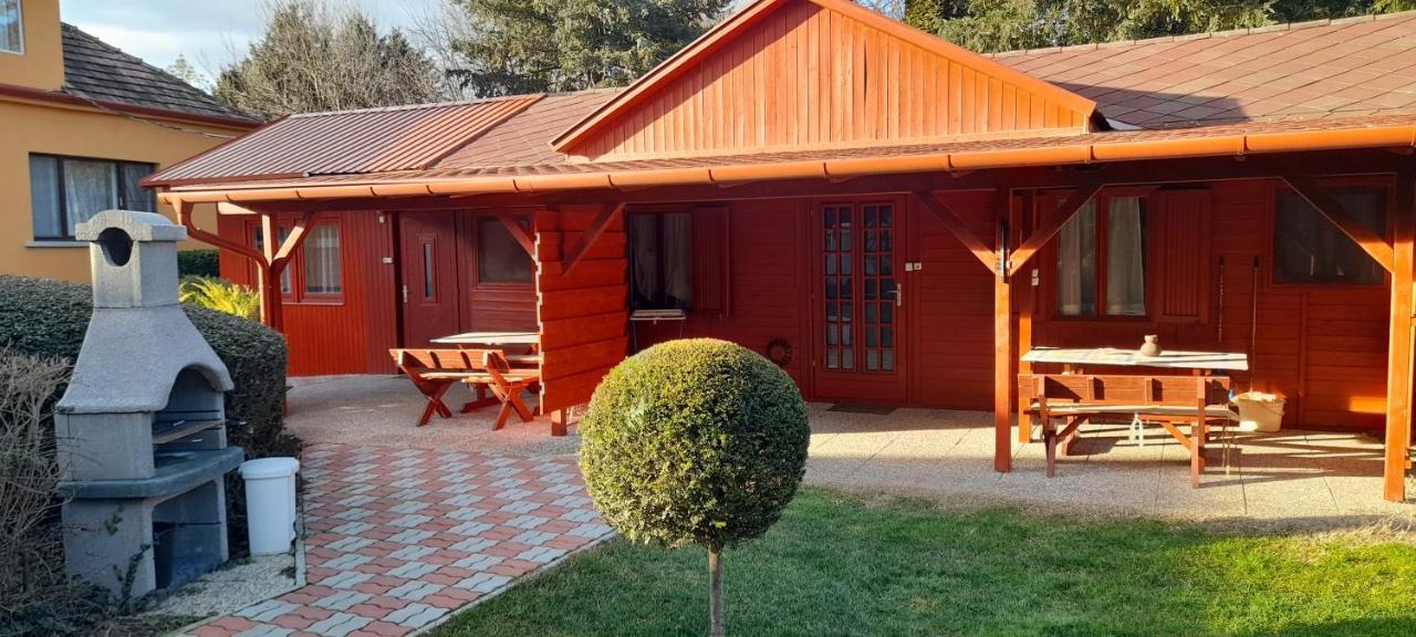 Keri Apartman Mosonmagyaróvár エクステリア 写真