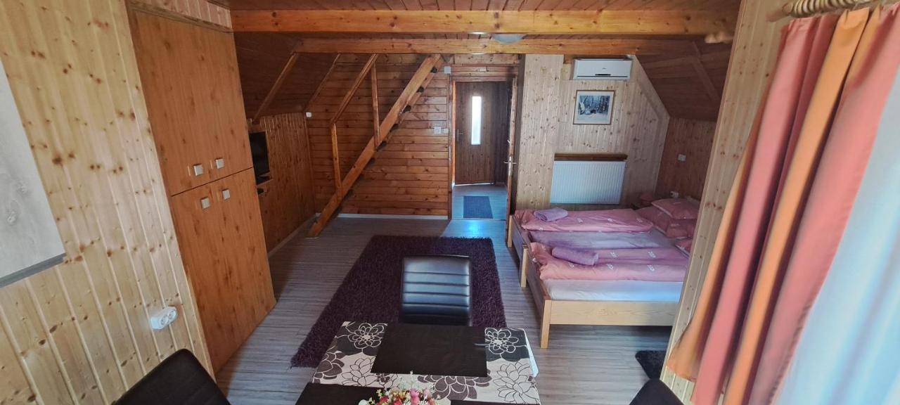 Keri Apartman Mosonmagyaróvár エクステリア 写真