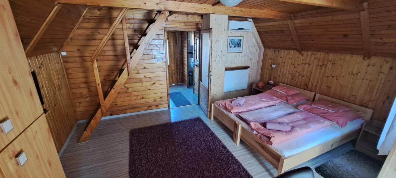 Keri Apartman Mosonmagyaróvár エクステリア 写真