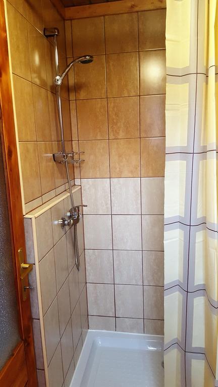Keri Apartman Mosonmagyaróvár エクステリア 写真