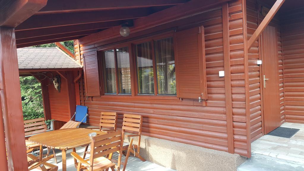Keri Apartman Mosonmagyaróvár エクステリア 写真