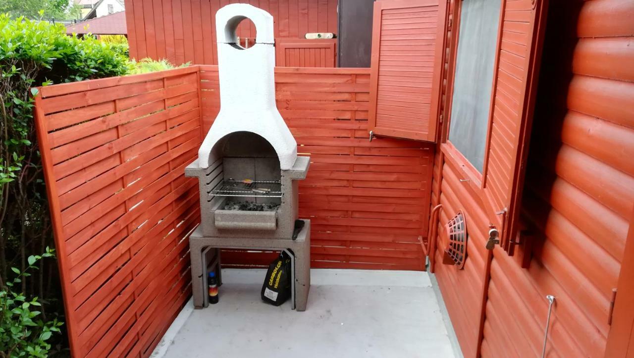 Keri Apartman Mosonmagyaróvár エクステリア 写真